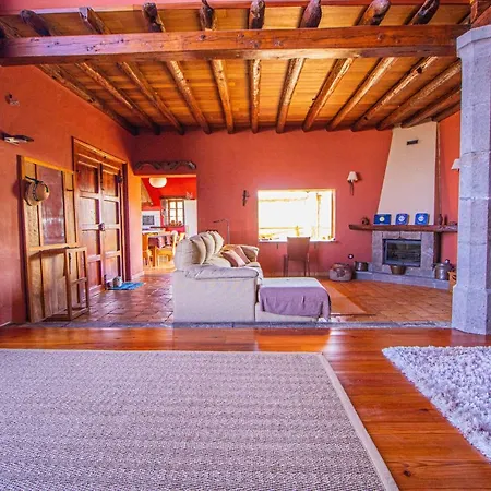 Azuaje Mountain Hideaway House *