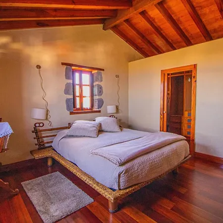 Azuaje Mountain Hideaway House Villa