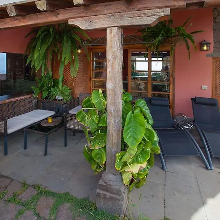 Azuaje Mountain Hideaway House *