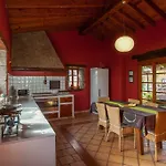 Azuaje Mountain Hideaway House *