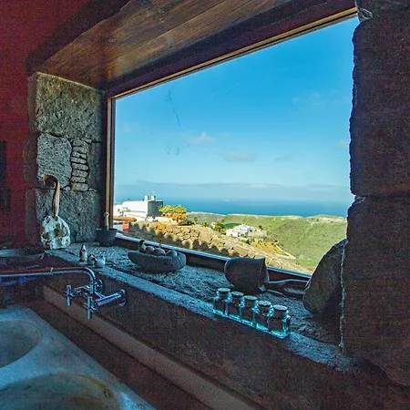 Mountain Hideaway House In Moya (Gran Canaria)