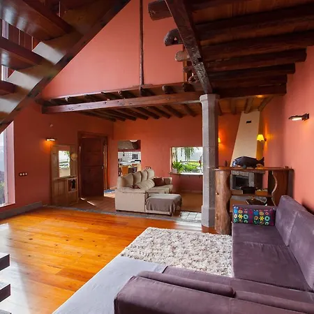 Mountain Hideaway House In Villa