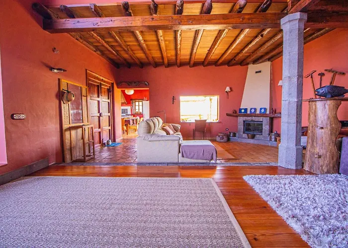 Azuaje Mountain Hideaway House *