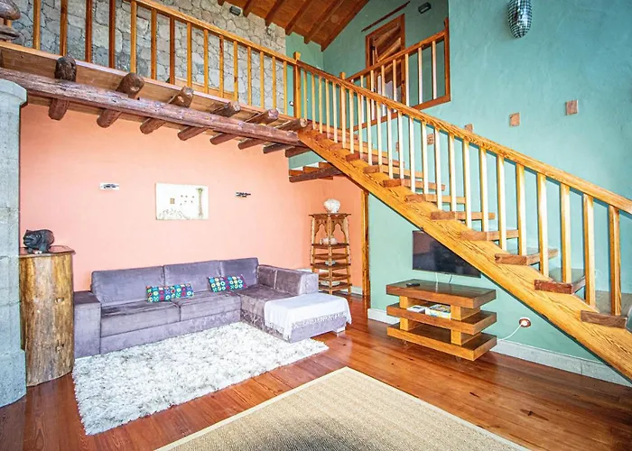 Azuaje Mountain Hideaway House *