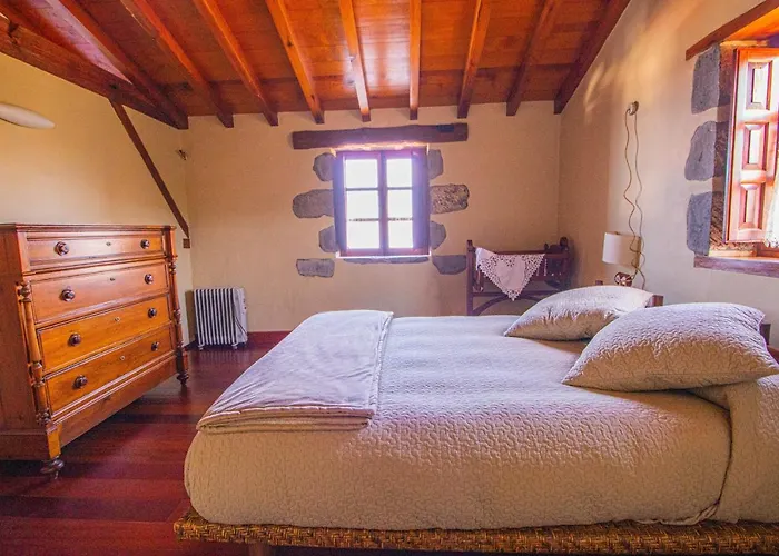 Azuaje Mountain Hideaway House