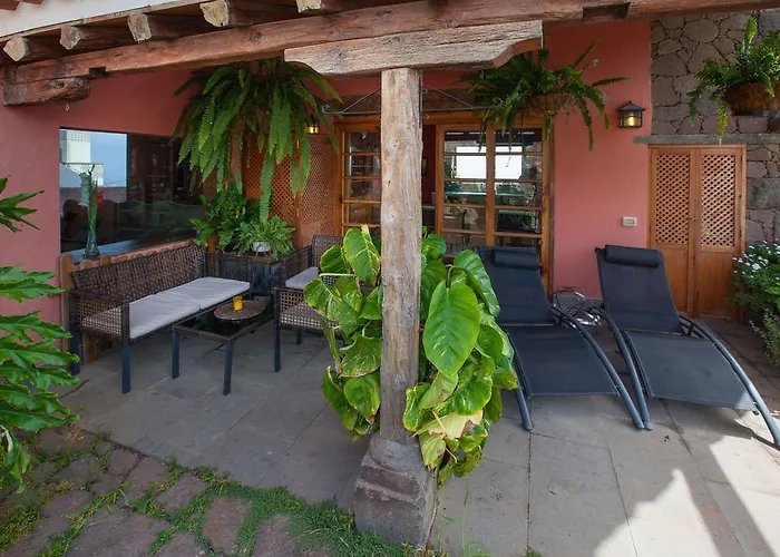 Azuaje Mountain Hideaway House *